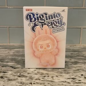 Pop Mart Love Labubu